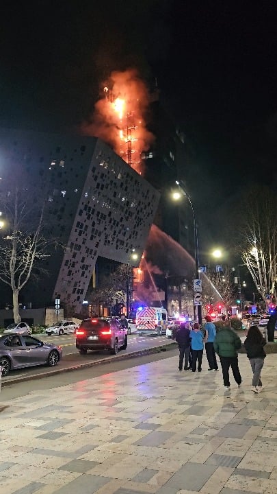 Fire in Tbilisi (Vake area) Does anyone what caused it?