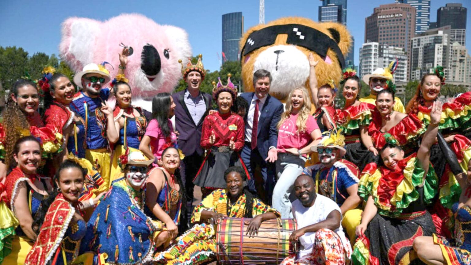 Threats of legal action after ban on Vergina Sun flag at Moomba Festival