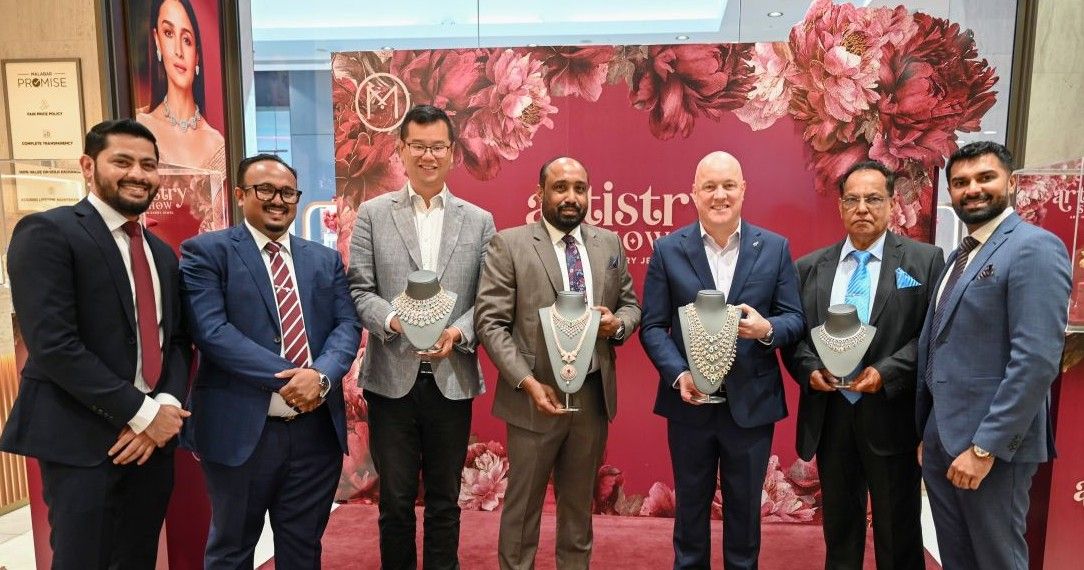 Malabar Gold to expand-Ajith Murali and Luxon with Jewellery 2.jpg