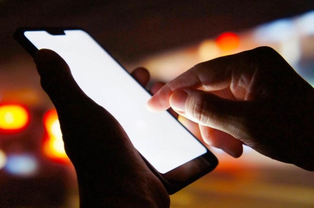 Female Associate Professor at Nagoya University catches male student filming her in toilet. University responds by removing teacher from class, not expelling student and “encouraging the student to exercise self-control”. Professor resigns in protest and sues university for ¥2.2M Female Associate Professor at Nagoya University catches male student filming her in toilet. University responds by removing teacher from class, not expelling student and "encouraging the student to exercise self-control". Professor resigns in protest and sues university for ¥2.2M