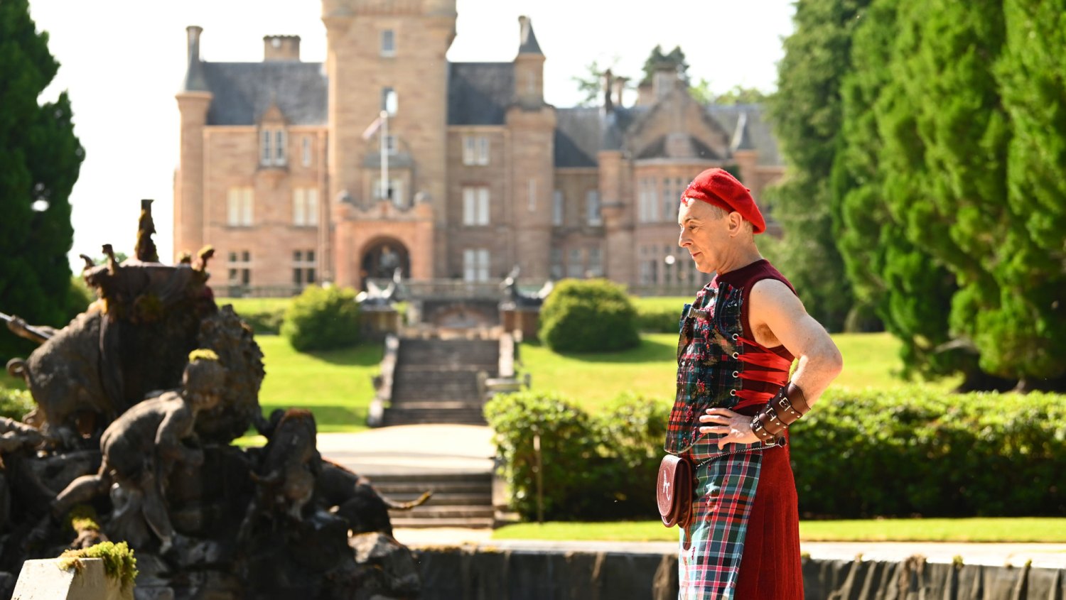 THE TRAITORS -- If You're Gonna Come For Me, I'll Finish You- Episode 405 -Pictured: Alan Cumming