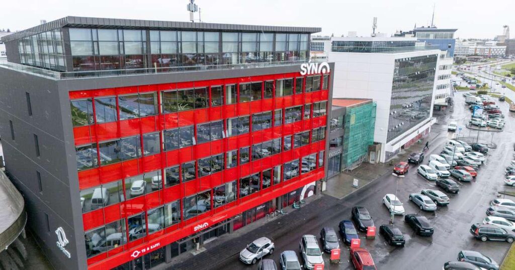 Síminn is working on the purchase of Vísi, Bylgjuni and other media - RÚV.is