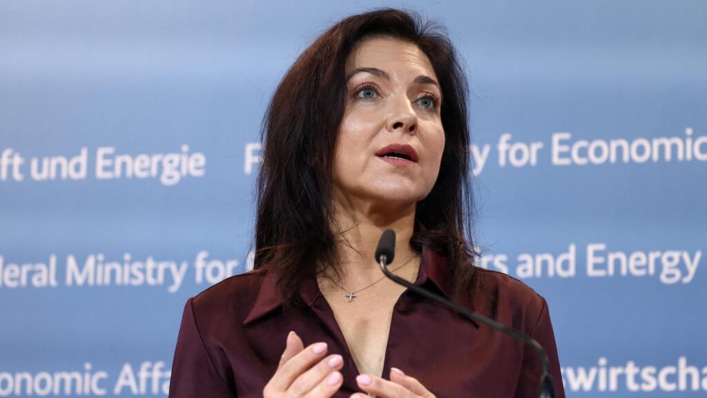 Katherina Reiche: Price rules for gas stations should apply from Wednesday / The law could have been in effect since Saturday, but the Ministry of Economic Affairs probably caused a delay. A spokesman justifies this with concerns from those involved.