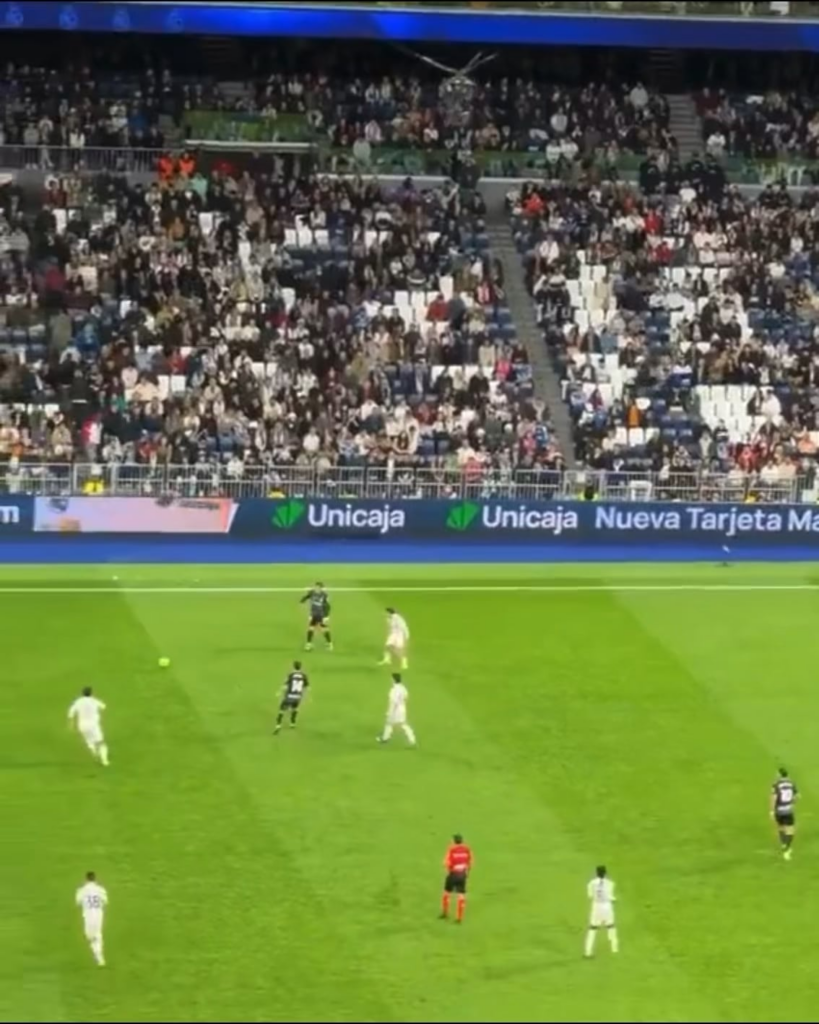 Arda Güler recorded the goal scored from the longest distance (69m) in LaLiga history.