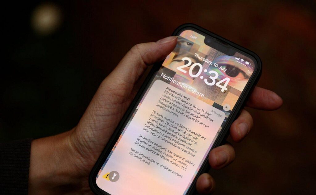 LSM – Collect signatures for more efficient use of cellular broadcasting; the system is not planned to be changed yet LSM - Collect signatures for more efficient use of cellular broadcasting; the system is not planned to be changed yet