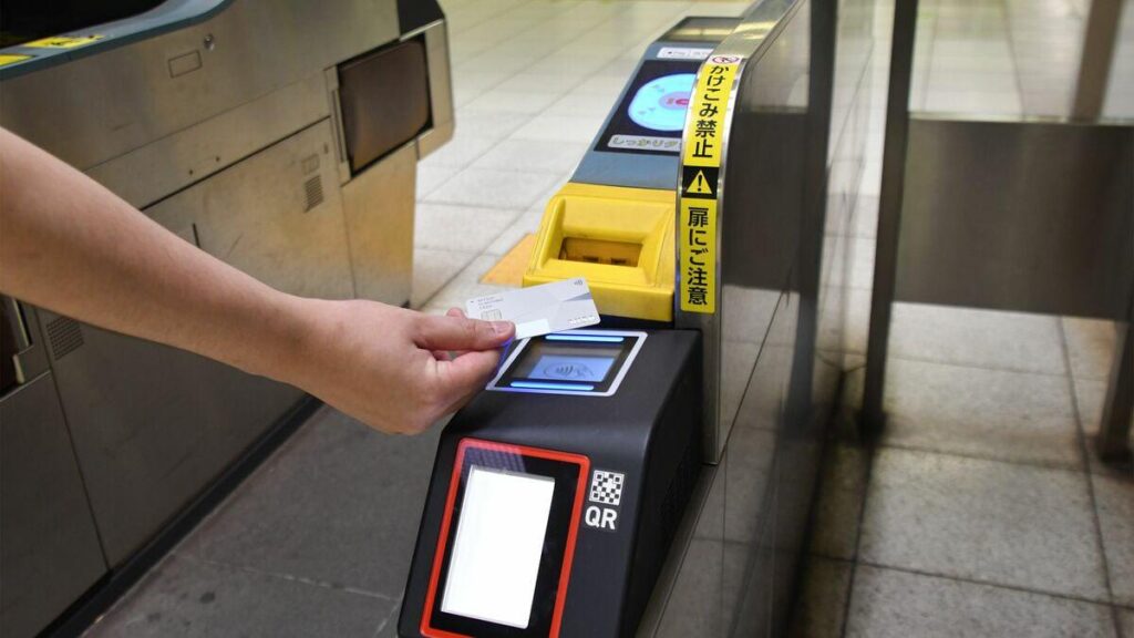 Starting March 25, it will be possible to board Tokyo trains by touch tapping your credit card. It could mark the beginning of the end for Suica and Pasmo
