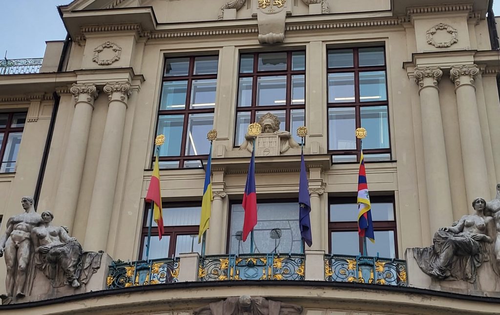 Tibetan Flag Raised Across Czech Republic as Prague Marks the 67th Anniversary of Tibetan National Uprising Day – Central Tibetan Administration Tibetan Flag Raised Across Czech Republic as Prague Marks the 67th Anniversary of Tibetan National Uprising Day – Central Tibetan Administration