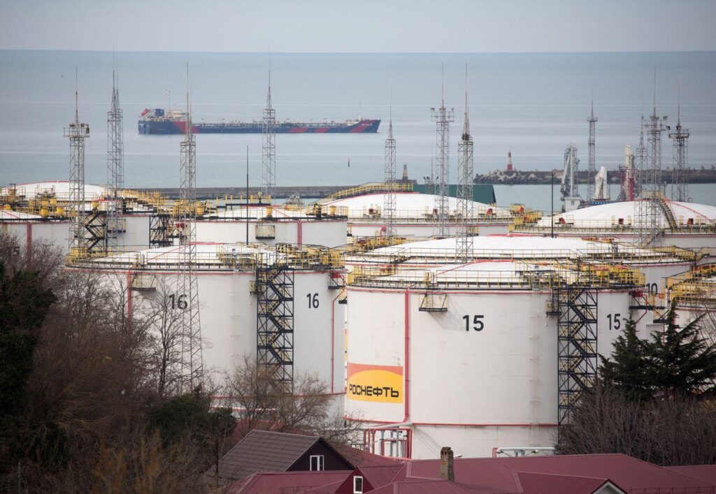 Russia earns additional 6 billion euros in fossil fuel revenue as oil prices soar amid US-Iran war