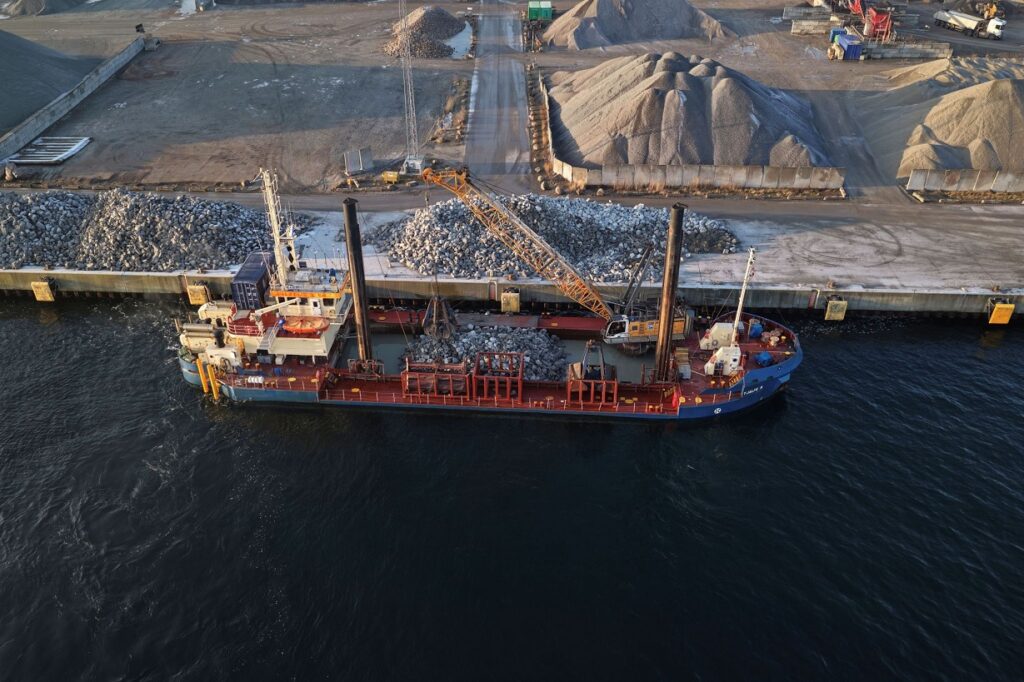 Rohde Nielsen completed the re-establishment of a rock reef in Køge Bay, Denmark