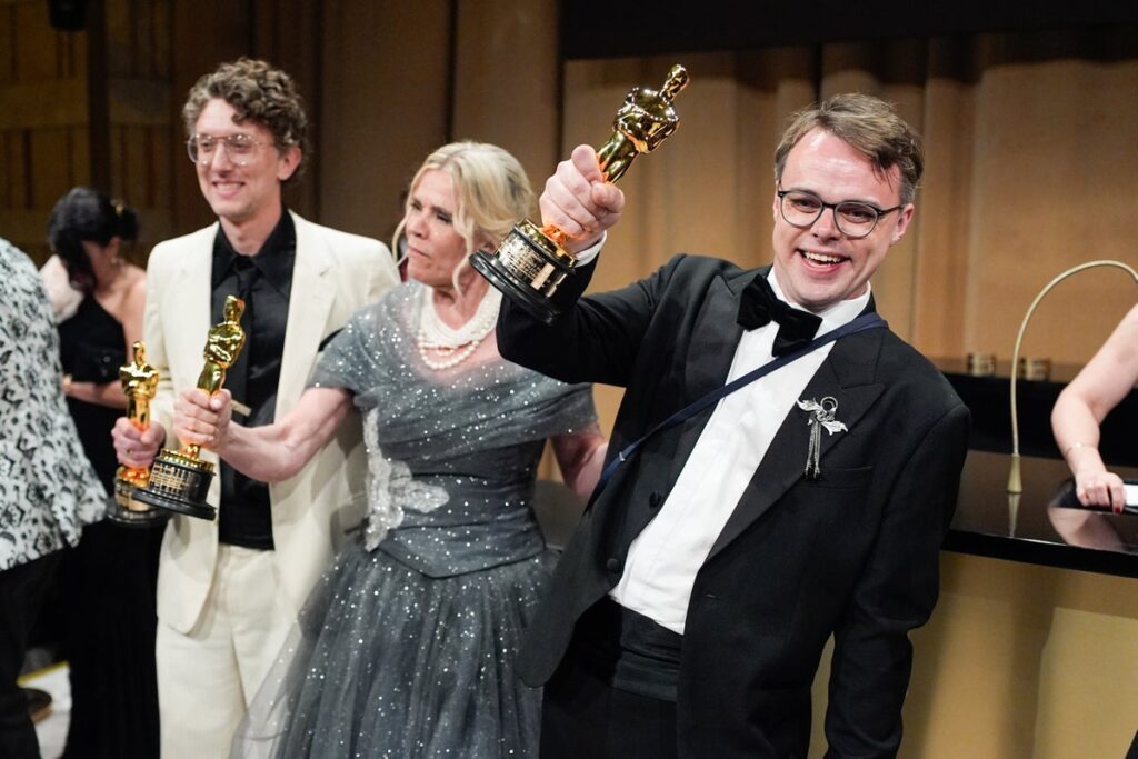 ‘Mr. Nobody Against Putin’ wins best documentary feature Oscar for teacher who opposed Ukraine war