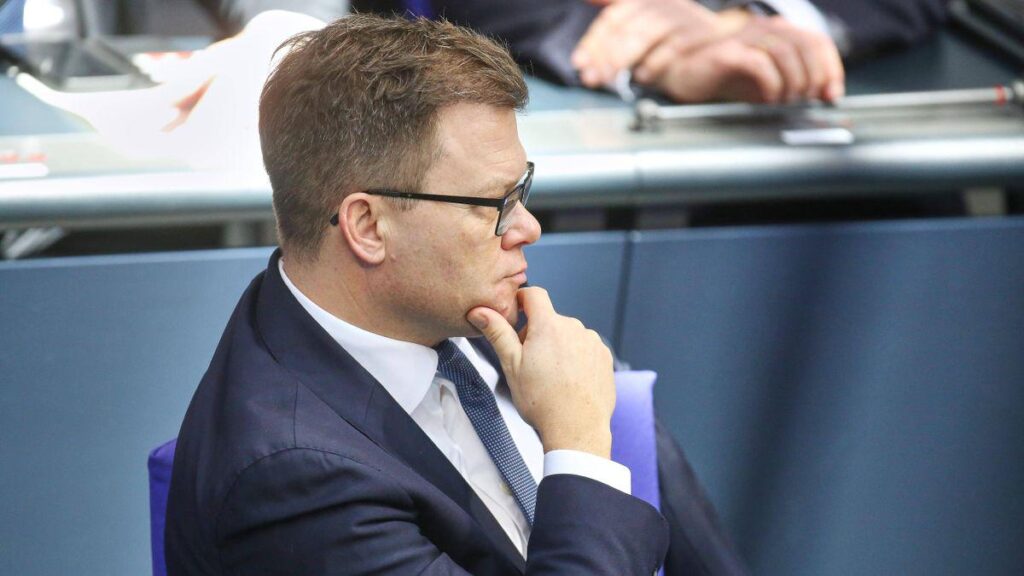 Federal Environment Minister Carsten Schneider: “Renewable energies are security energies”