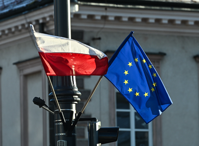 What Ukraine can learn from Poland’s rocky EU accession in 2004 – EUobserver