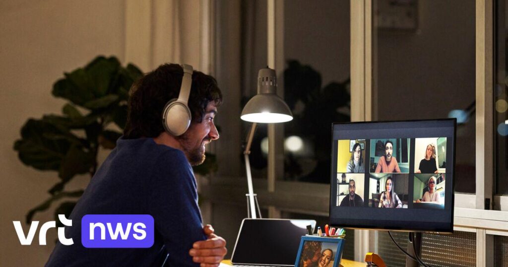 More and more companies are reducing home working