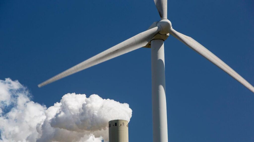 The share is declining slightly: almost 60 percent of electricity comes from renewable energies