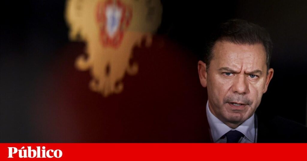 Montenegro should not have used state legal services, experts say