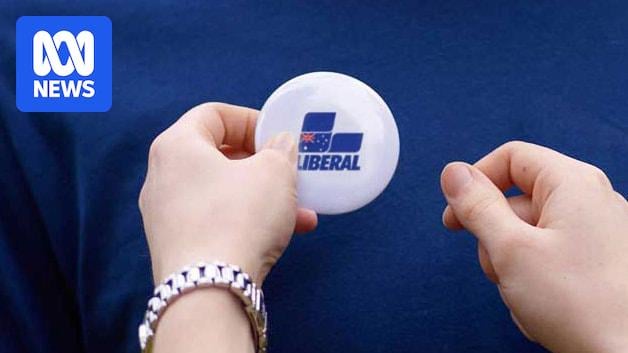 Attacks on veteran MP force Victorian Liberal party to reissue campaign material