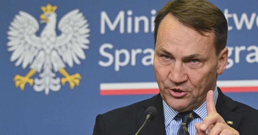 Sikorski about Nawrocki: The president of free Poland should not be a liar and a coward