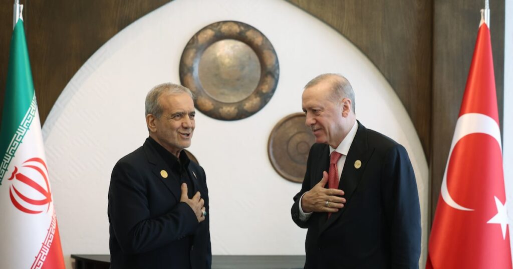 How is Turkey responding to the US-Israel-Iran war?