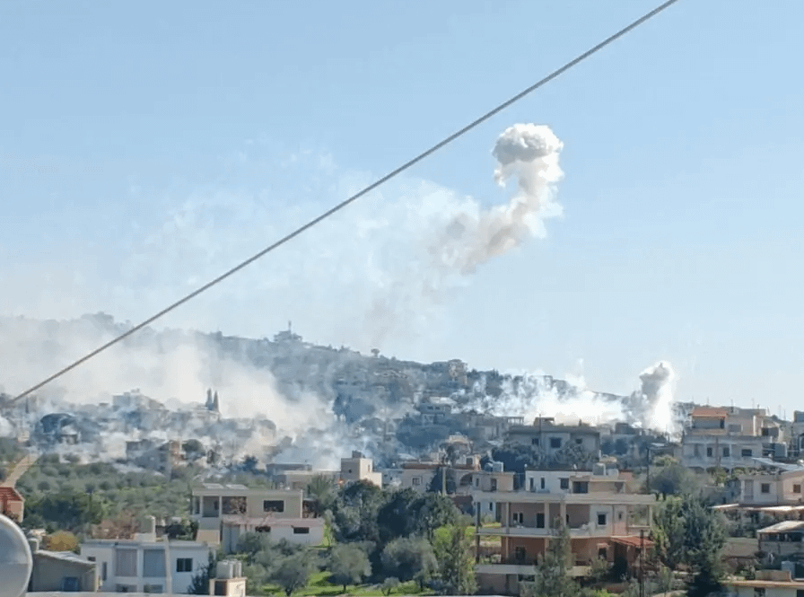 HRW: Israel Illegally Uses White Phosphorus Ammunition on South Lebanon Homes