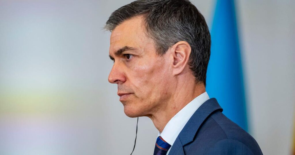 Spain takes victory lap as EU coalesces around Sánchez’s anti-war position