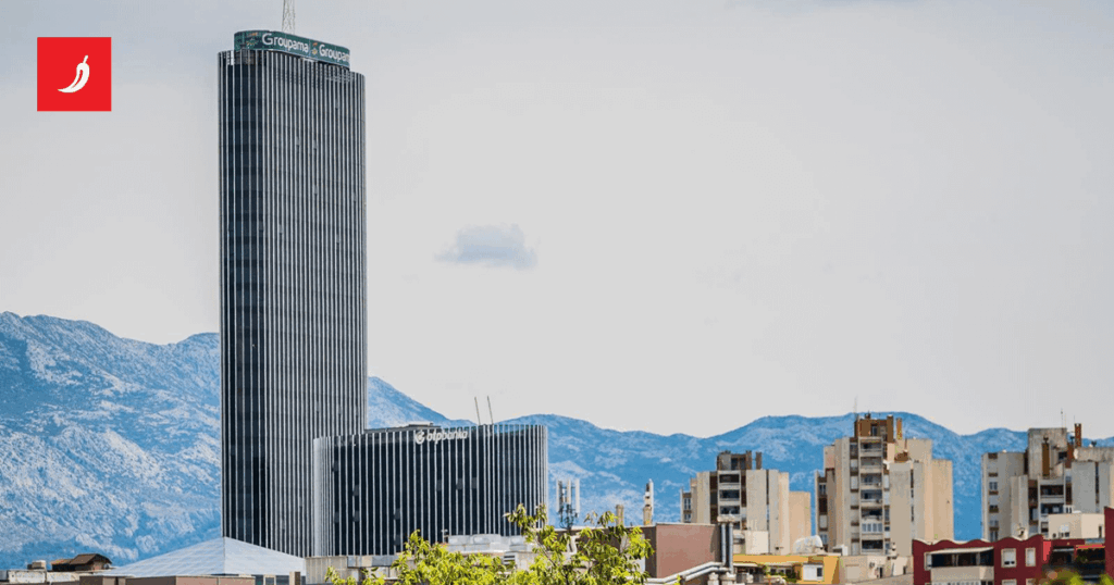 A man with a parachute jumped from Dalmatia Tower in Split, landed on a car