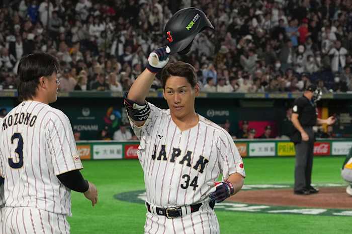 Taiwan beats South Korea 5-4 in the 10th on 2 sacrifice bunts. Taiwan also added 3 home runs