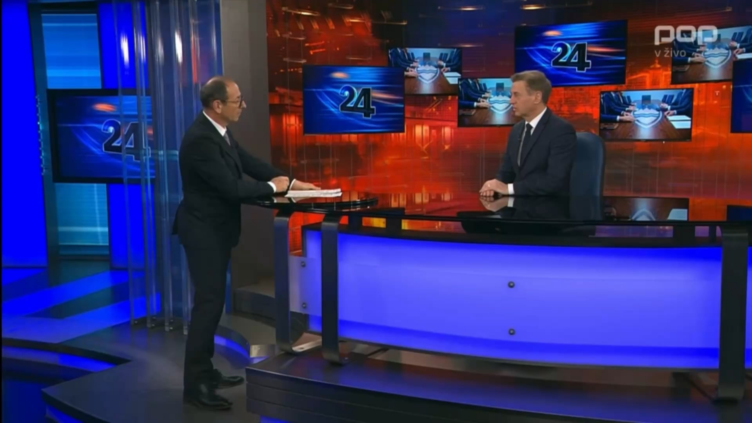 Someone who doesn't want to be with anyone really has nothing to look for in politics