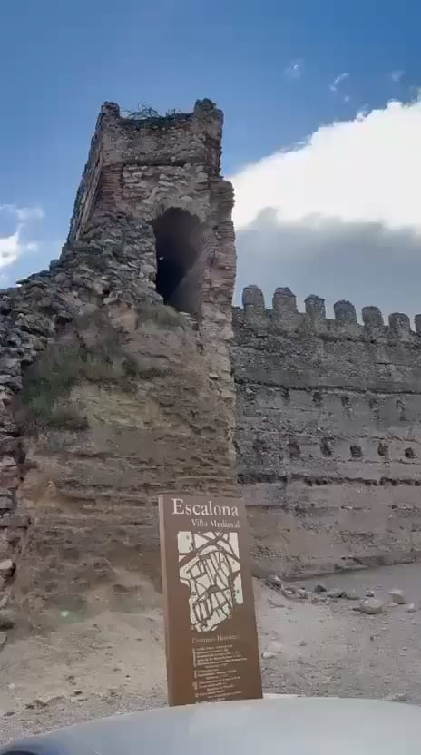 Part of the Escalona castle in Toledo collapses