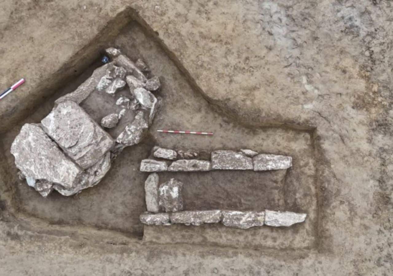 A stepped burial pit uncovered in Nessebar where stunning Hellenistic treasures were uncovered