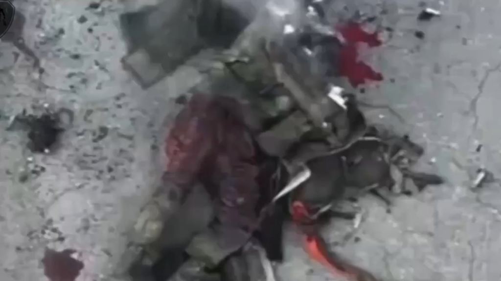 An African mercenary is ambushed by a duo of Ukrainian FPV drones (operator callsign "Paper")