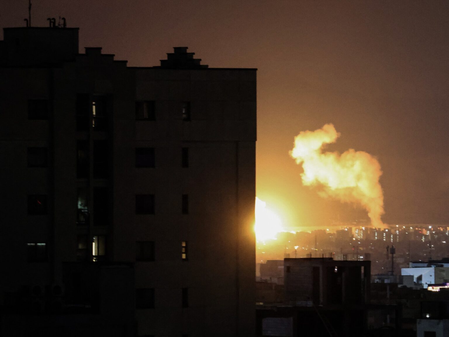 US and Israel attacking Iran at ‘record pace’, war monitor says | Israel-Iran conflict News US and Israel attacking Iran at ‘record pace’, war monitor says | Israel-Iran conflict News
