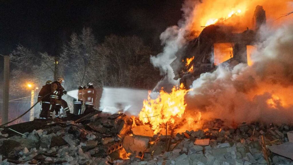 At least 7 killed as Russian missile hits apartment building