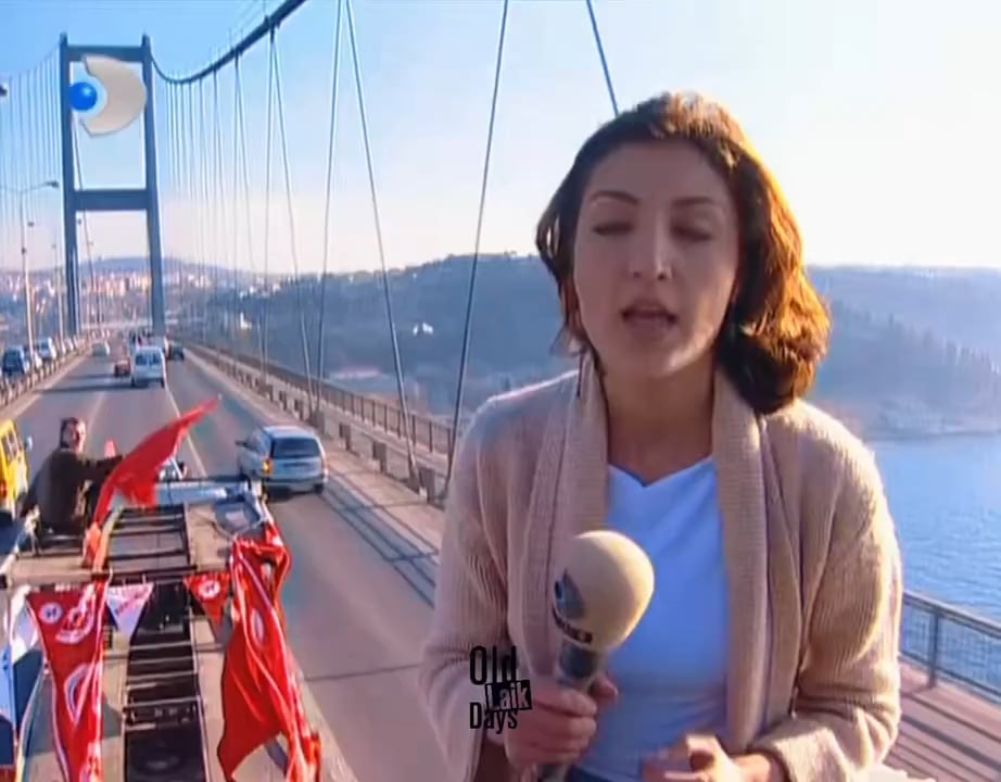 ARCHIVE:Protest against the fees collected from bridges in Istanbul, in which Süleyman Soylu also took part. (2002)