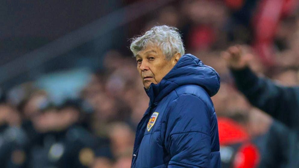 Romanian national team coach Mircea Lucescu suffers from a serious cardiac arrhythmia