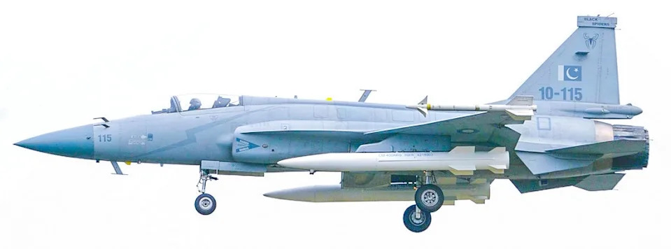 A JF-17 Thunder of the Pakistan Air Force armed with CM-400 missiles. <em>via Chinese internet</em>