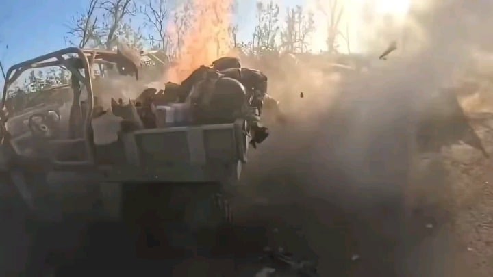 NSFW, graphic content: Russian soldiers hit by Ukrainian FPV drone. Date and location not disclosed. Posted 26.03.2026