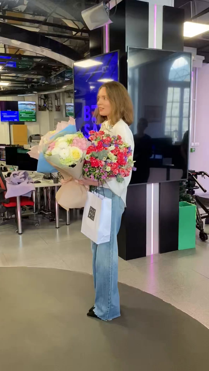 Kaciaryna Andreeva, a journalist who spent more than five years in prison is now free. In this video, she says that her priority now is the release of her husband Ihar Ilyash, another journalist. Kaciaryna Andreeva, a journalist who spent more than five years in prison is now free. In this video, she says that her priority now is the release of her husband Ihar Ilyash, another journalist.