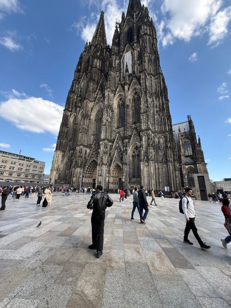 COLOGNE CATHEDRAL IS BEAUTIFUL!!