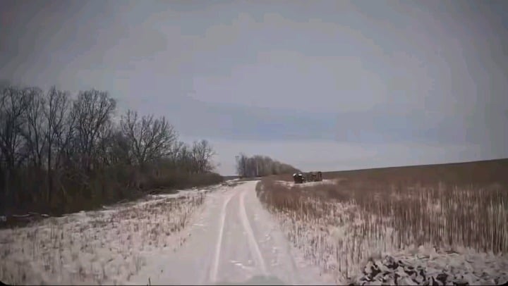 Ukrainian soldiers shot down Russian FPV strike drone. Date/location unknown.