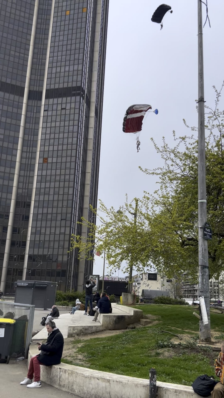 An ordinary day at Montparnasse station in Paris - Today 03/29