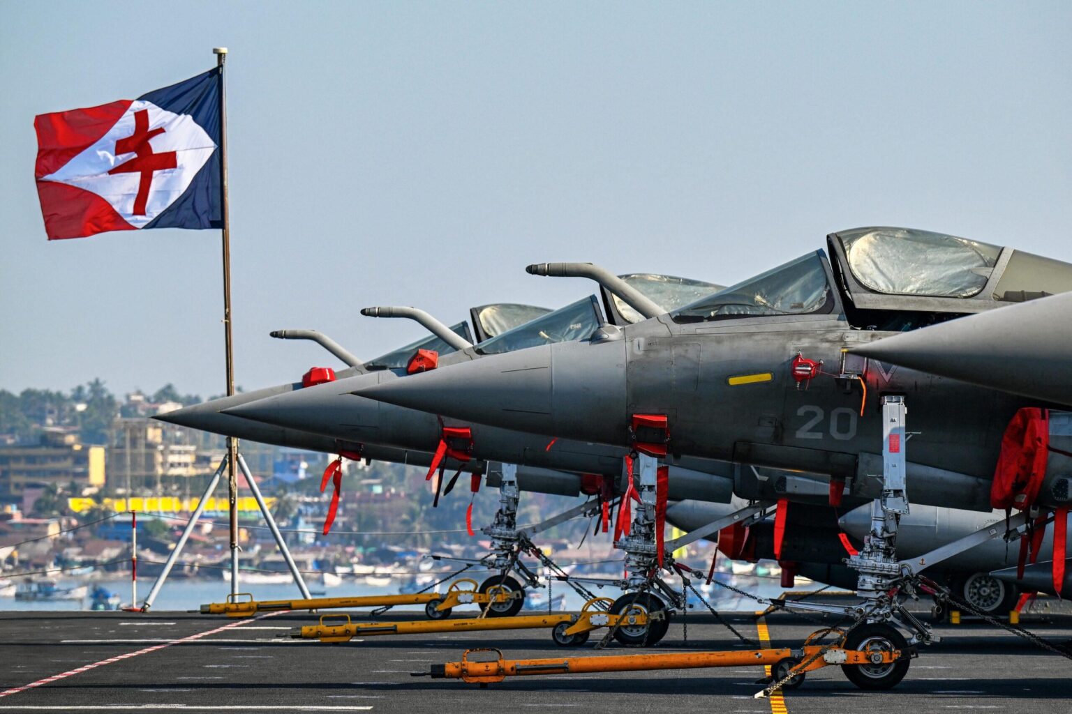 BREAKING France announces a seismic move: it increases its nuclear power and begins a collaboration with eight other European countries that will participate in "advanced deterrence" / Romania is not among them / Germany participates in nuclear military exercises for the first time