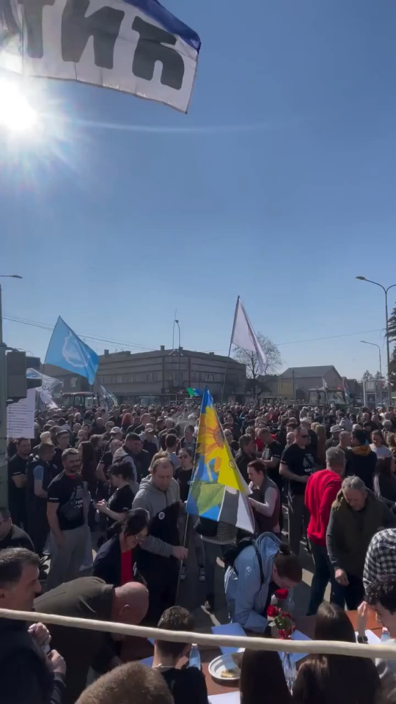 Bogatić - signing the petition for the release of Zlatko