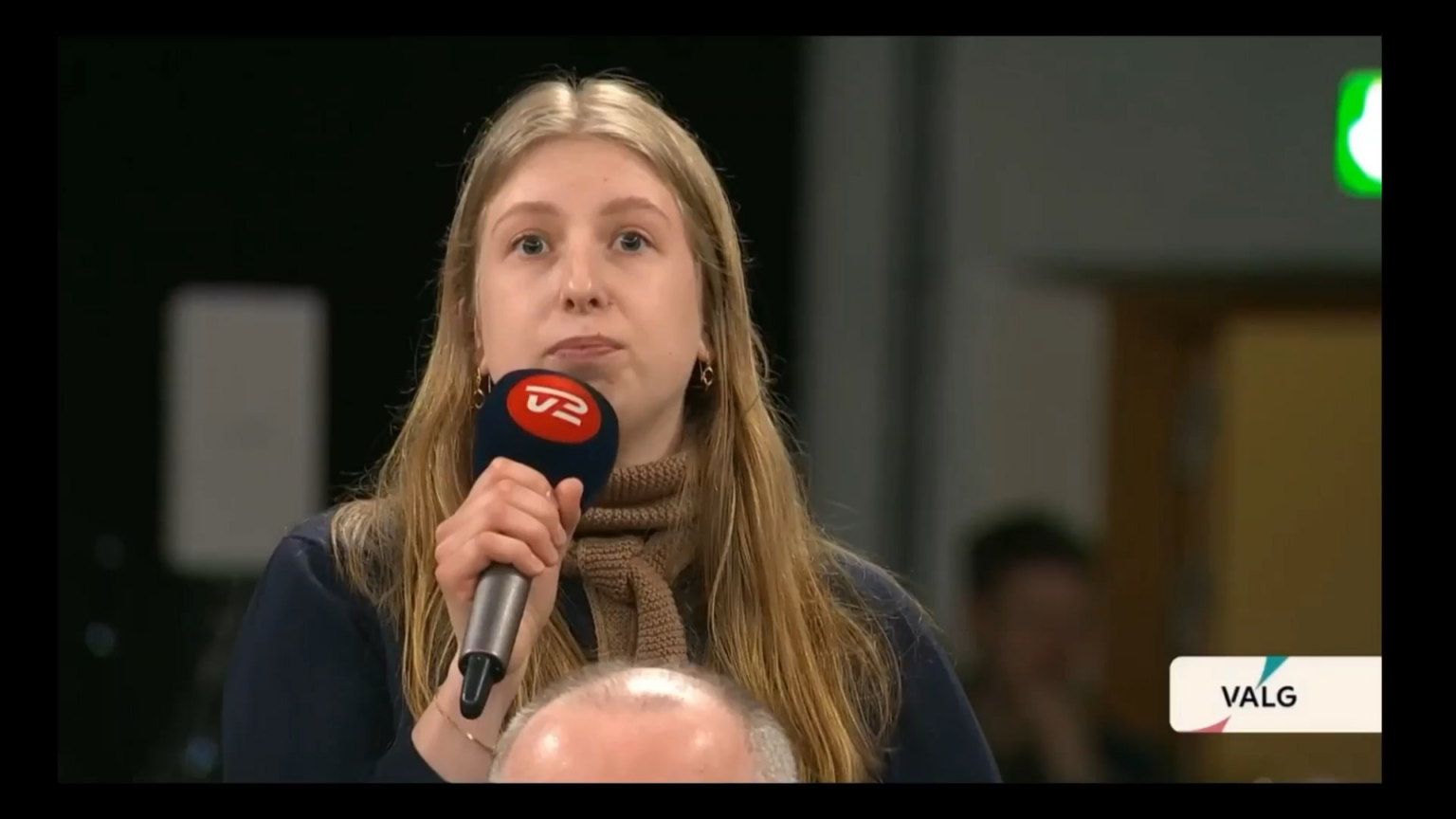 Citizen: I am worried about postnatal injuries that are destroying my body. Alex: Your body may not be perfect again, but that's life