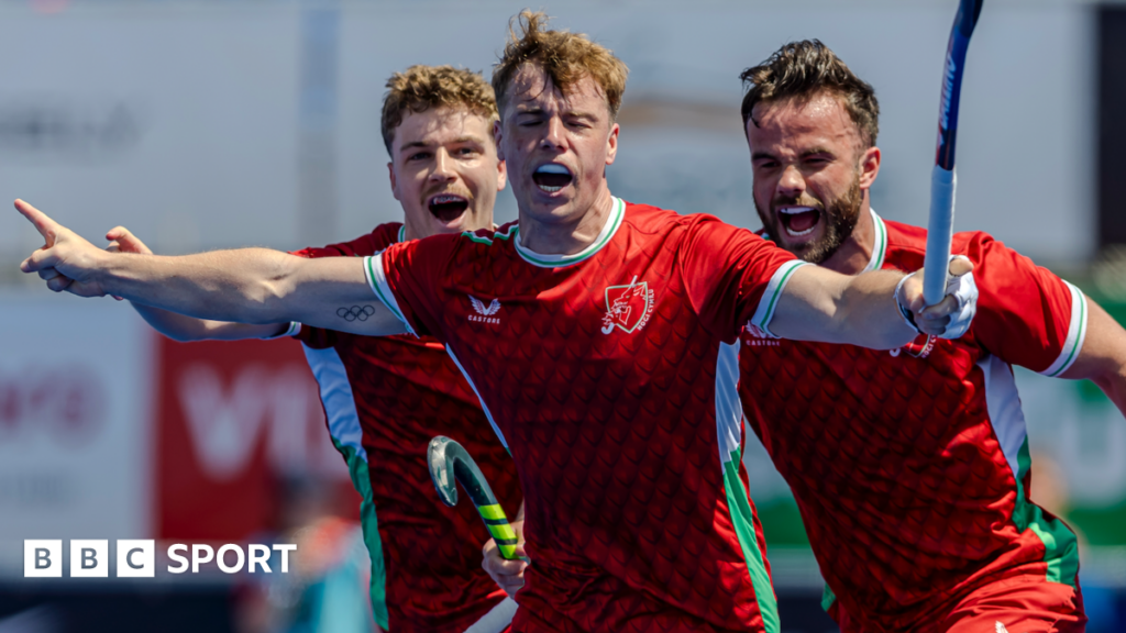 Gareth Furlong celebrates his first goal