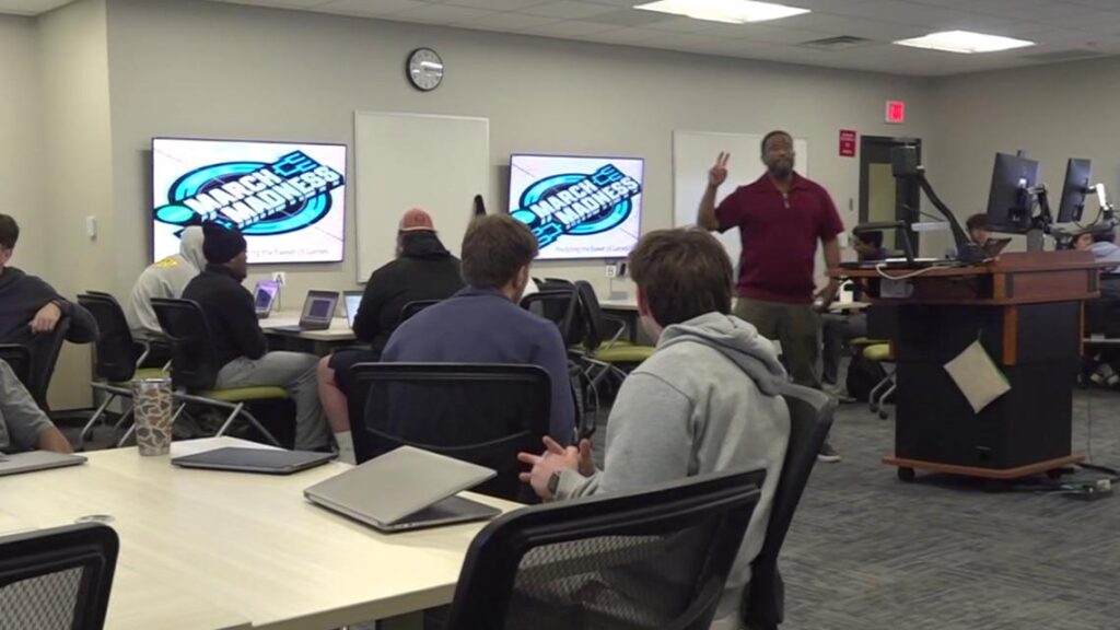 Data and decision making: UNC Charlotte class uses March Madness to teach sports betting