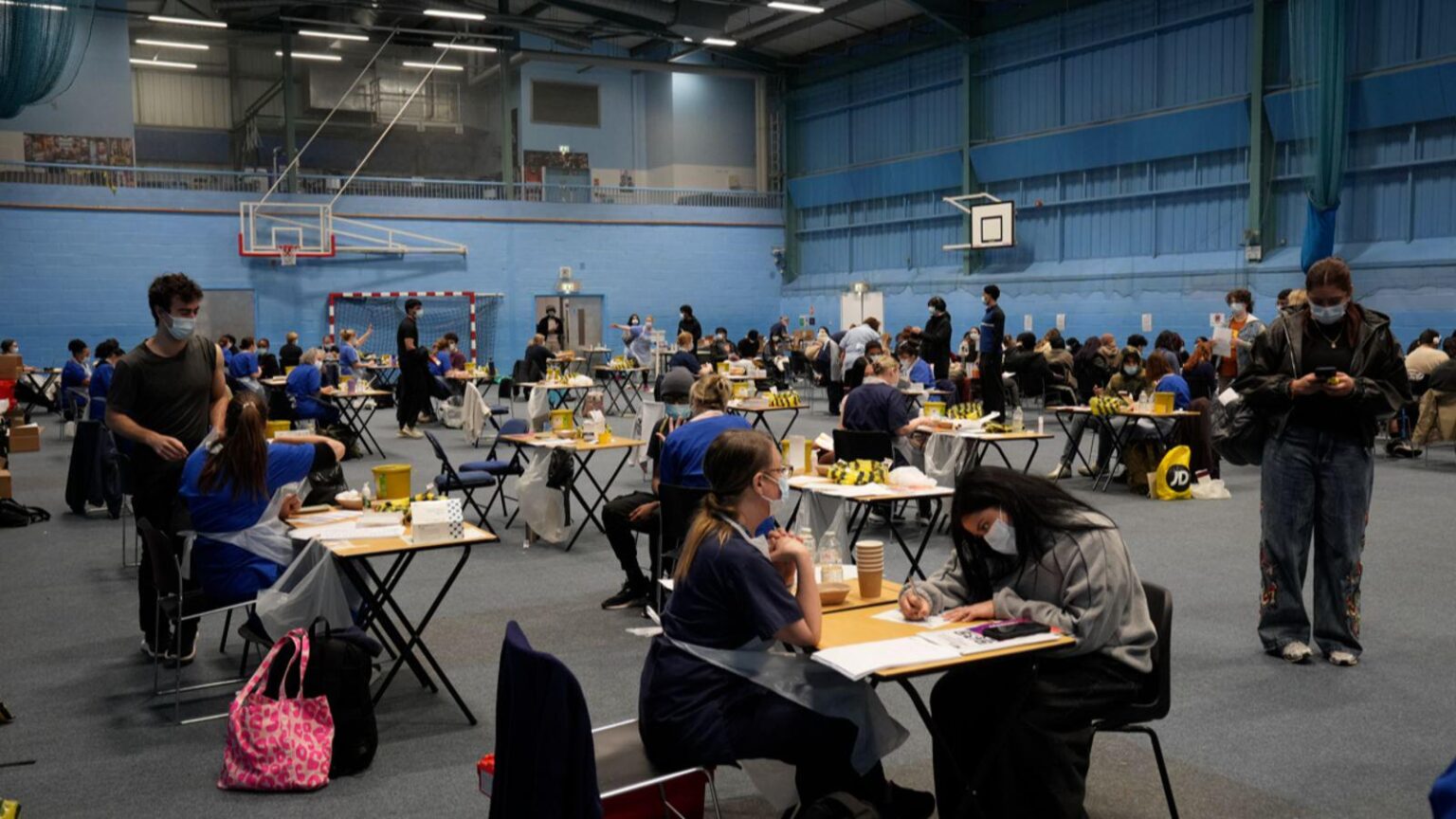 Number of confirmed cases of meningitis rises to 34 amid outbreak in Kent | ITV News