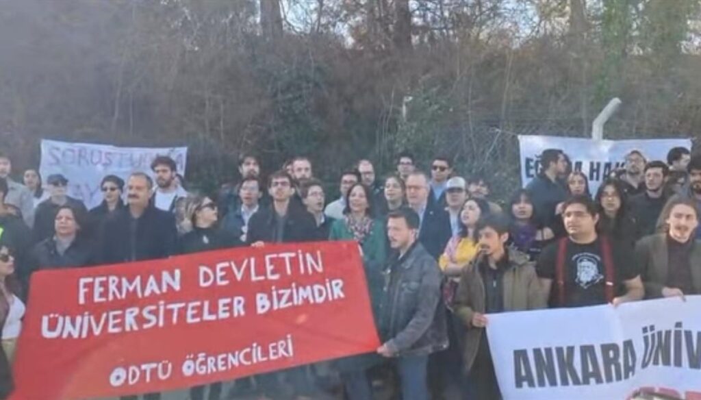 Resisting Hacettepe Students Won! A decision was made to stay the suspensions.