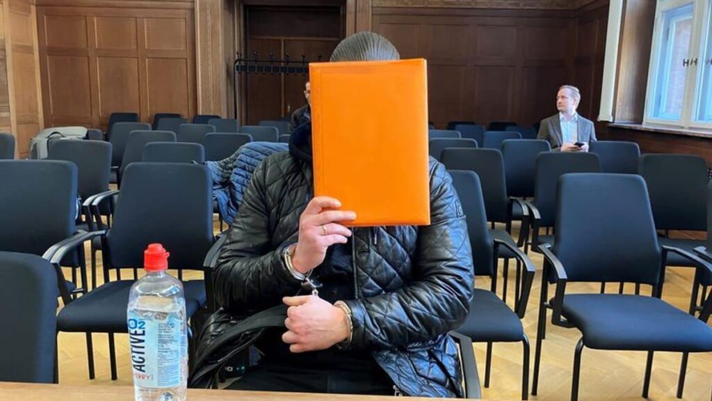 "I'm German, Mr. Richter": Mercedes-AMG speeder should be deported