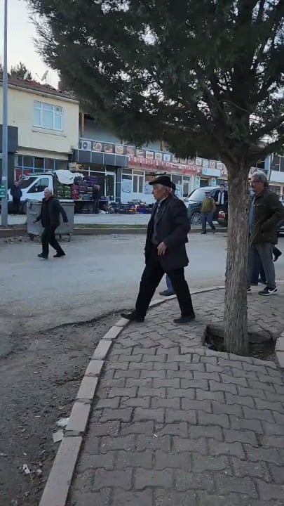 Bread fight..Guess who these people voted for.