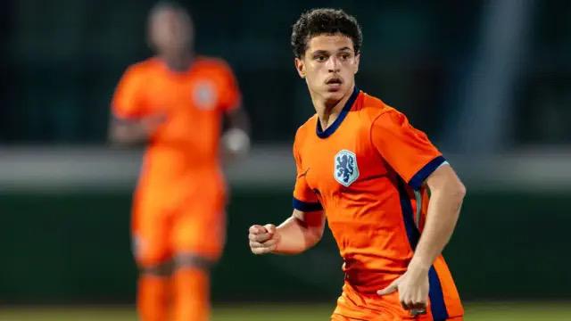 FIFA Officially Validates Ayoub Ouarghi’s Move to Moroccan National Team FIFA has officially approved Ayoub Ouarghi’s change of sporting nationality from the Netherlands to Morocco, the Royal Moroccan Football